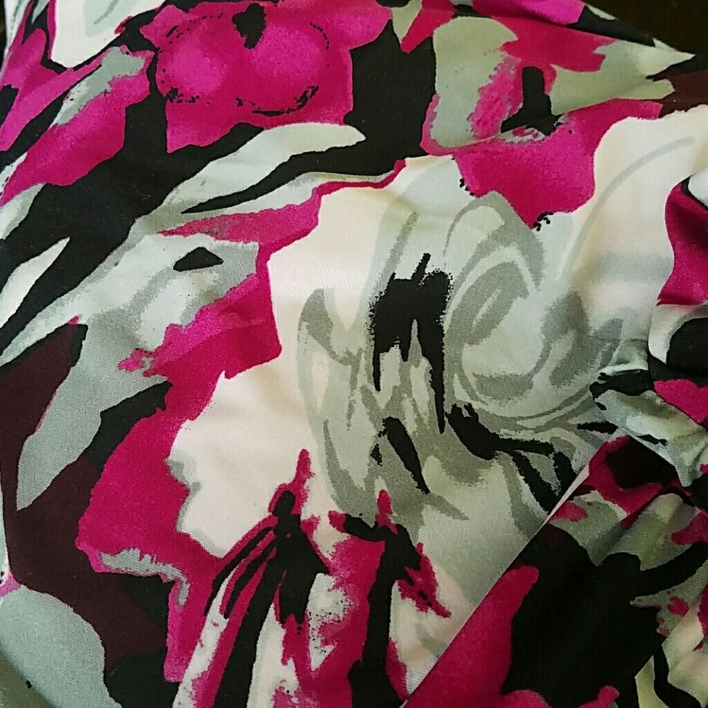KIM ROGERS TOP. SIZE MEDIUM - Picture 5 of 5